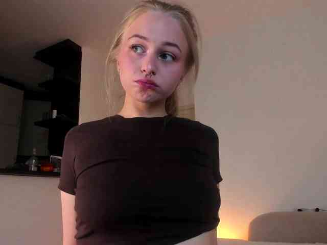 MiaMeowa webcam