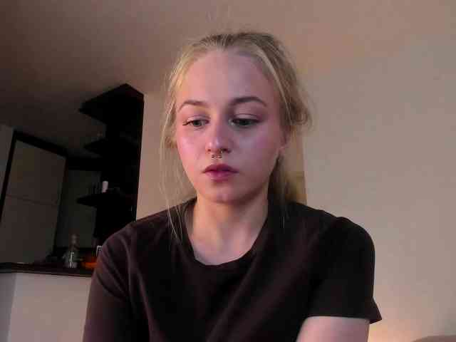 MiaMeowa webcam