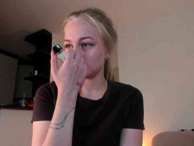 MiaMeowa webcam