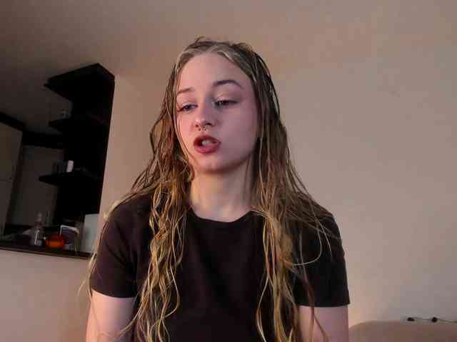 MiaMeowa webcam