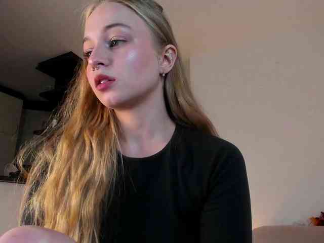 MiaMeowa webcam