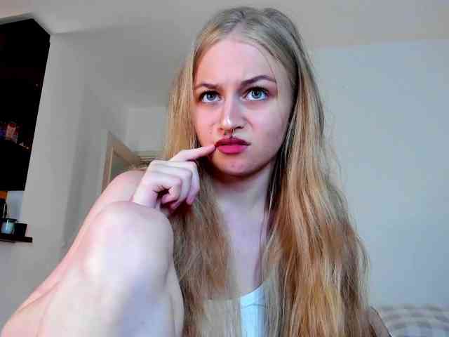 MiaMeowa webcam