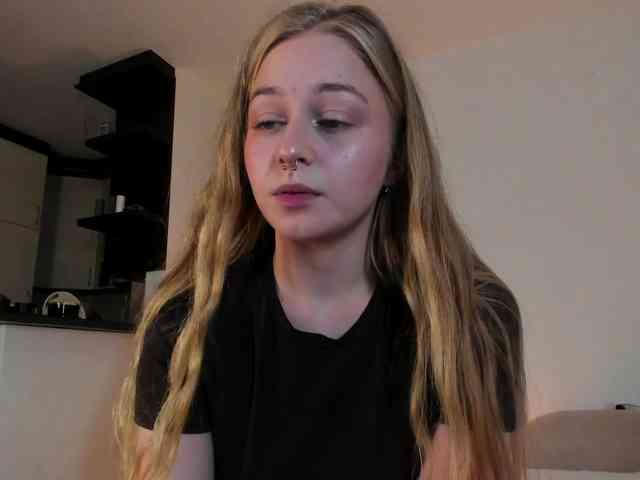 MiaMeowa webcam