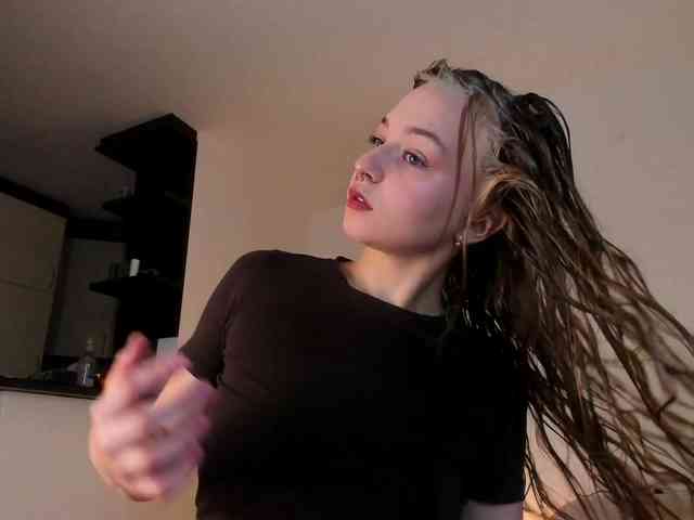 MiaMeowa webcam