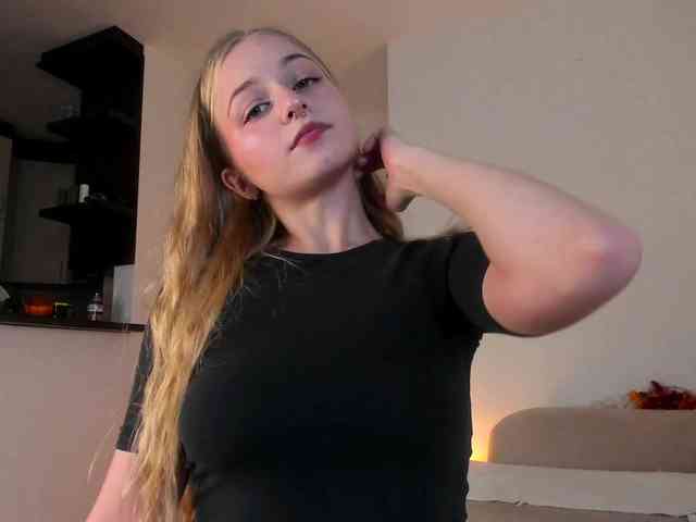 MiaMeowa Live Webcam on BongaCams