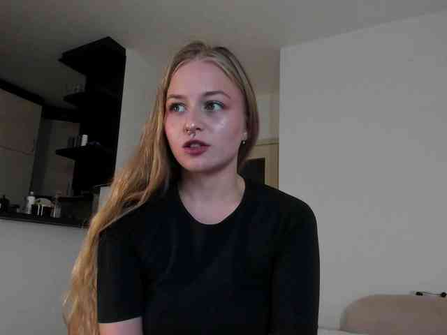 MiaMeowa webcam