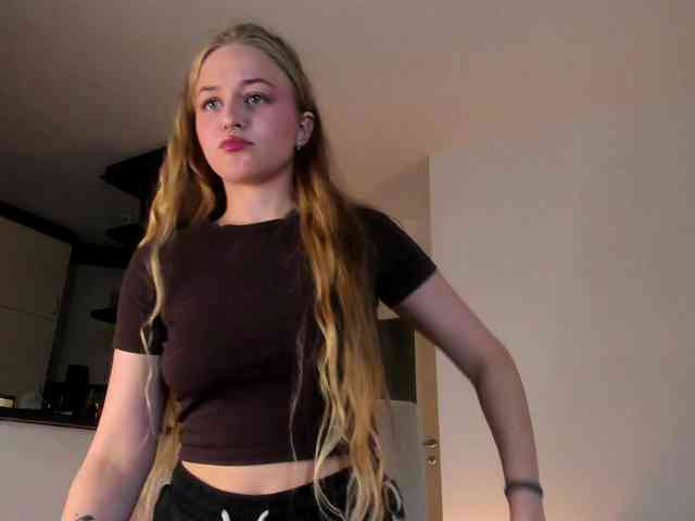 MiaMeowa webcam