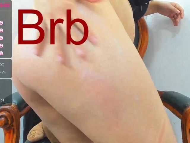 Squirtle-Girl's BongaCams show and profile