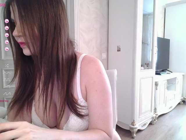 Heleni22 from BongaCams is Freechat