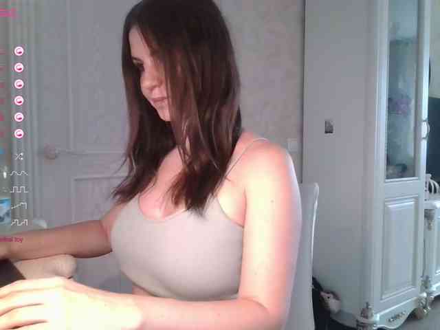 HelliNimf22 webcam