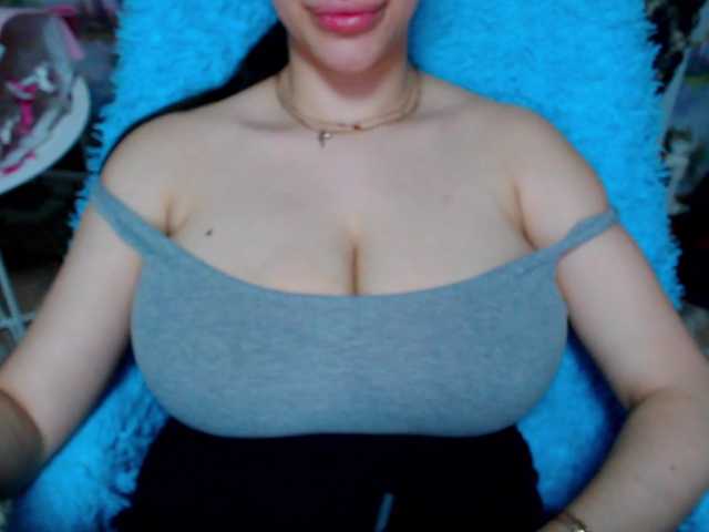 SeuHot's BongaCams show and profile