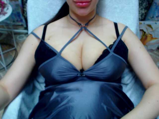 SeuHot's BongaCams show and profile