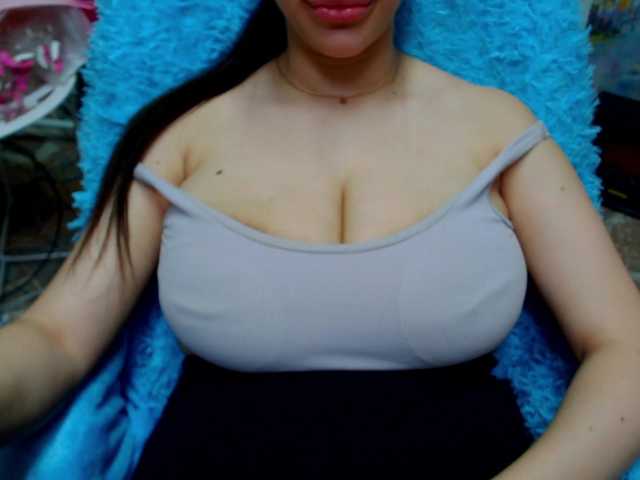 SeuHot's BongaCams show and profile