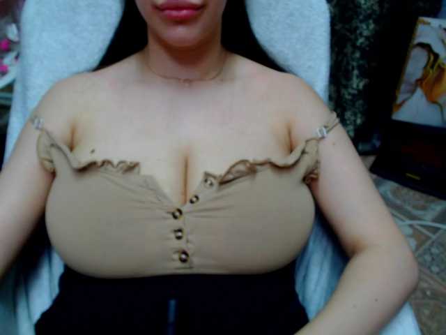 SeuHot's BongaCams show and profile