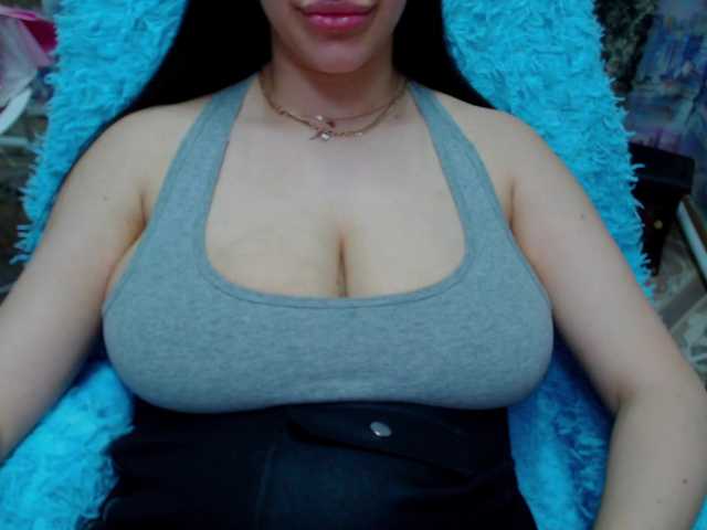 SeuHot's BongaCams show and profile