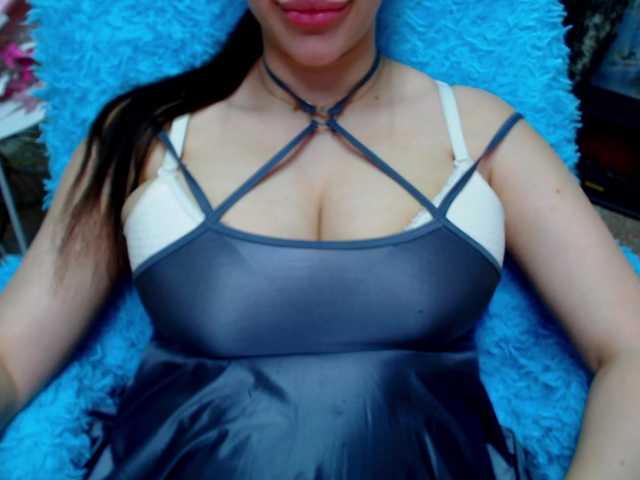 SeuHot's BongaCams show and profile