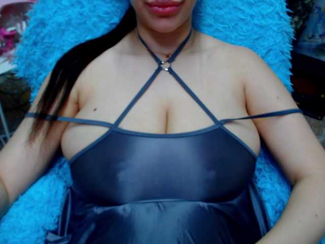 SeuHot's BongaCams show and profile