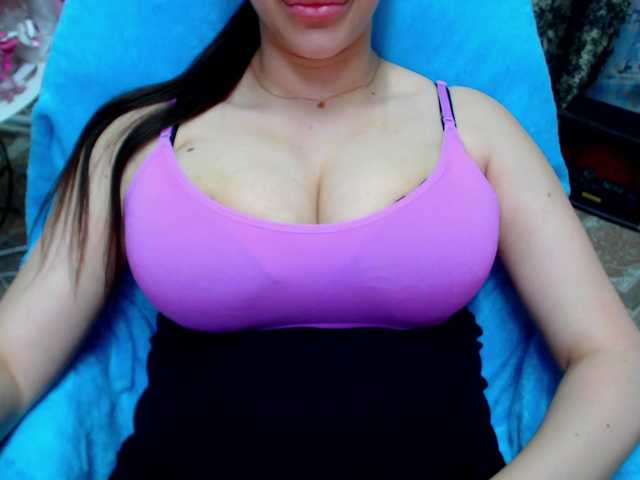 SeuHot's BongaCams show and profile