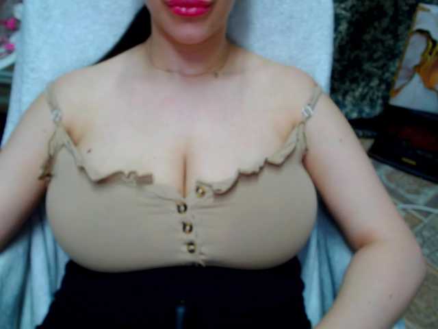 SeuHot's BongaCams show and profile