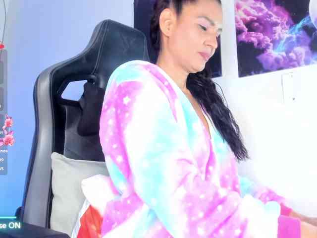 lazzy-blake webcam