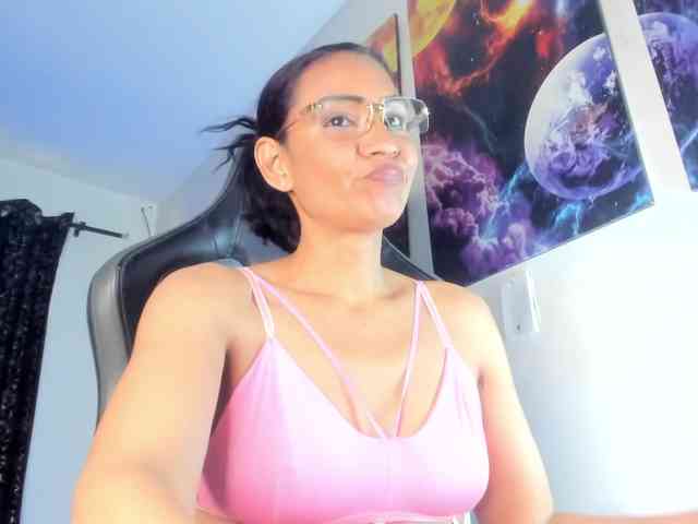 lazzy-blake webcam