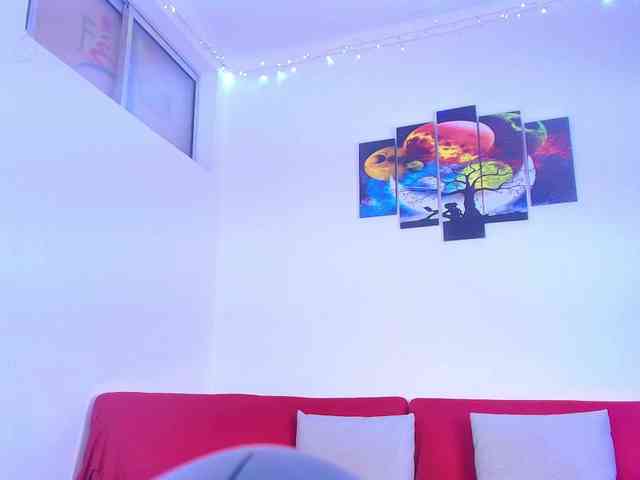 lazzy-blake webcam
