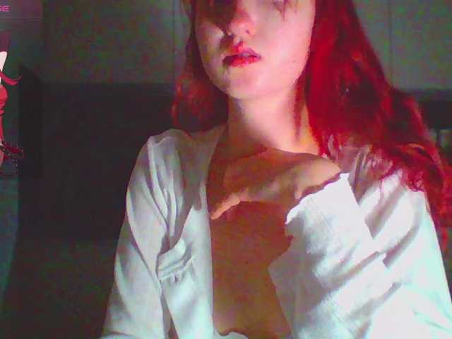 Sex chat gratuit in direct cu cherrrylips pe BongaCams