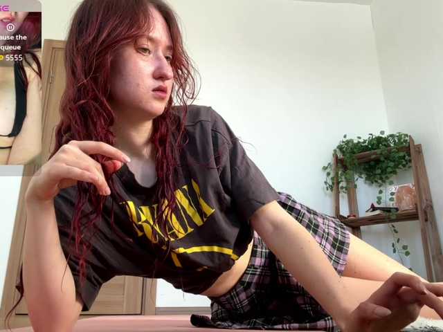 cherrrylips's BongaCams show and profile