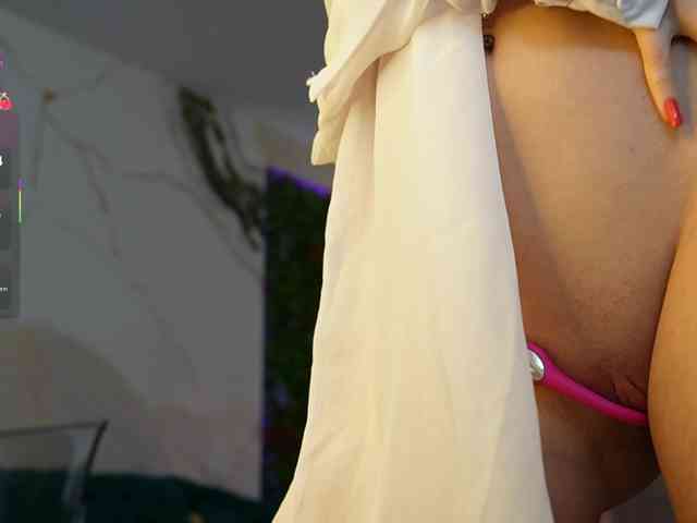Emily-bloom webcam