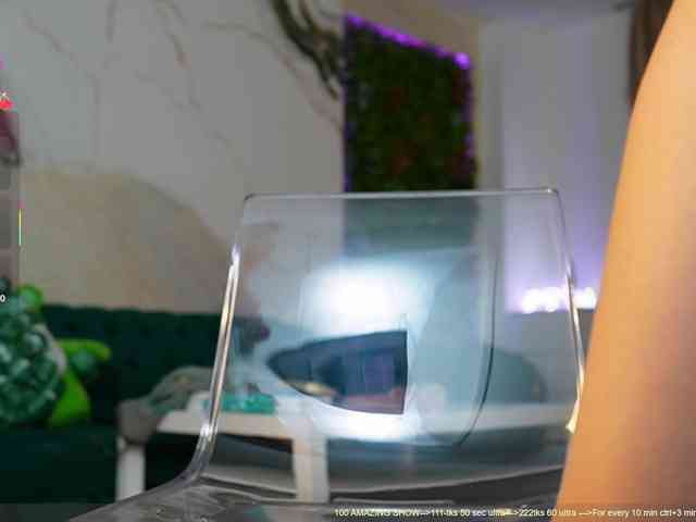 Emily-bloom webcam