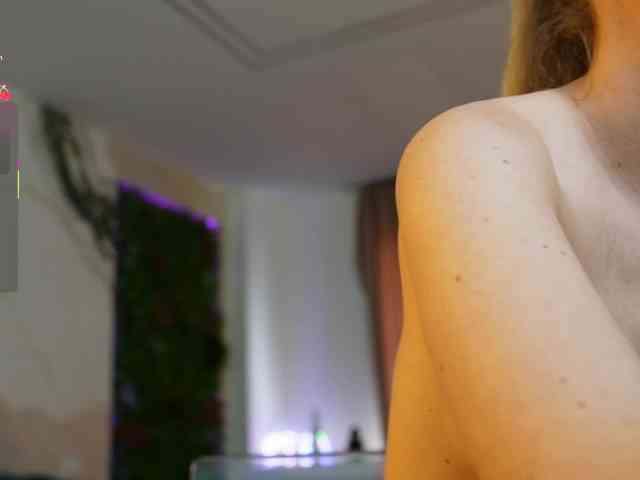 Emily-bloom webcam
