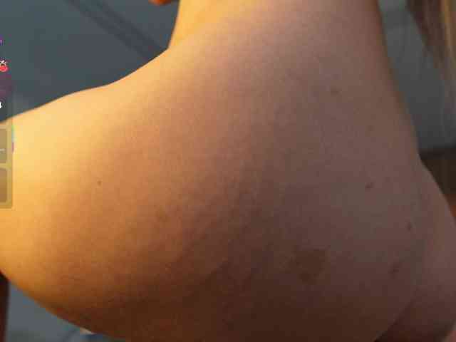 Emily-bloom webcam