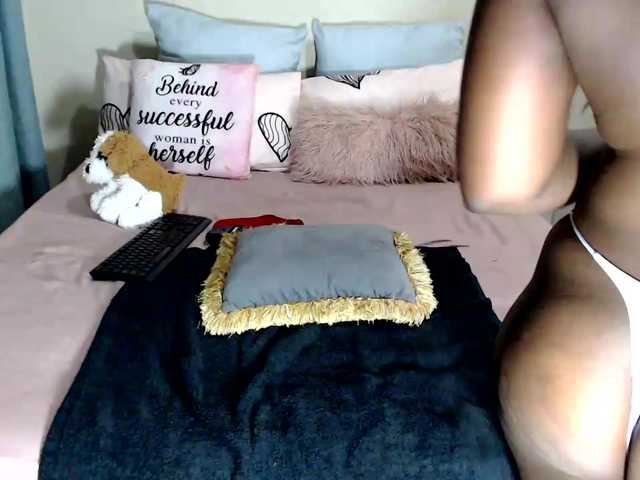 le modèle FitBlair66 est en webcam porno dans un show sur le site bongacams, il possède les tags suivants: Ebony,Brunette,Shaved