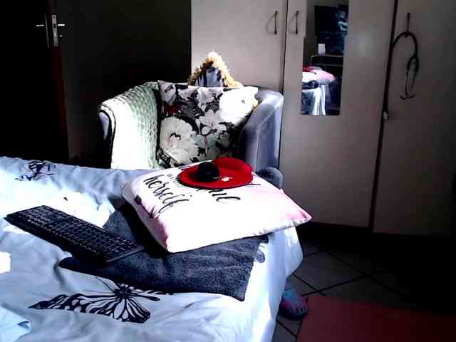 FitBlair66 webcam