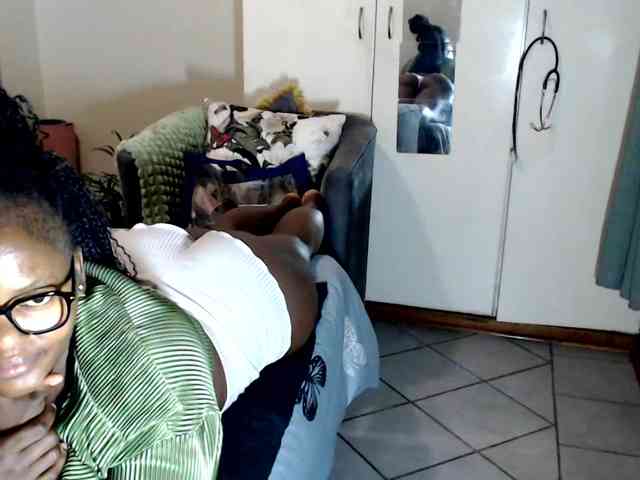 FitBlair66 webcam