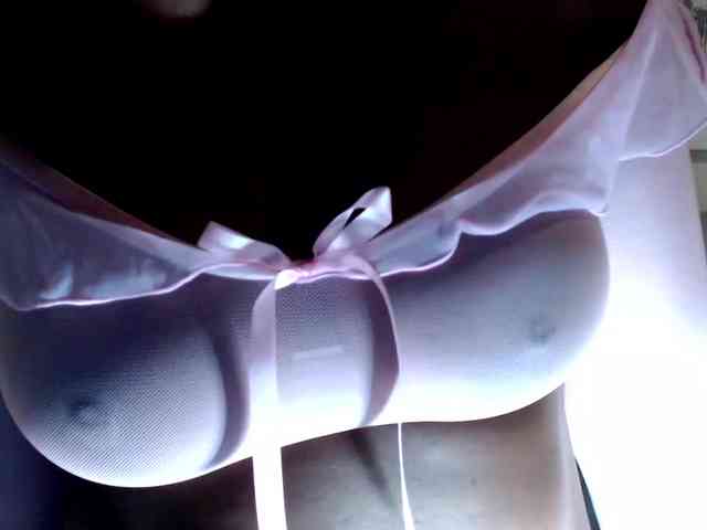 FitBlair66 webcam