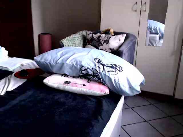 FitBlair66 webcam