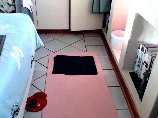 FitBlair66 webcam