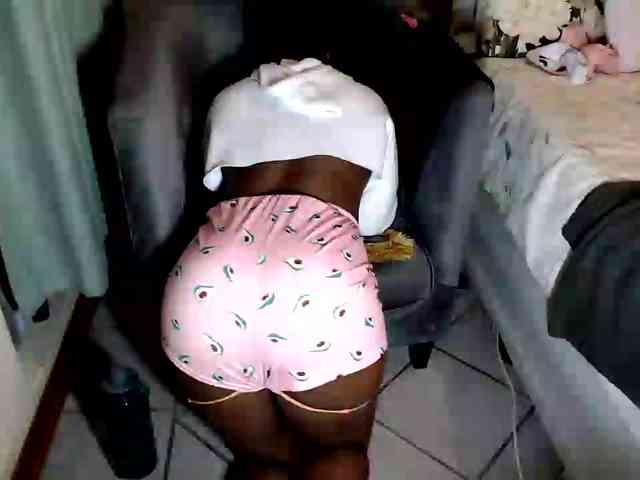 FitBlair66 webcam