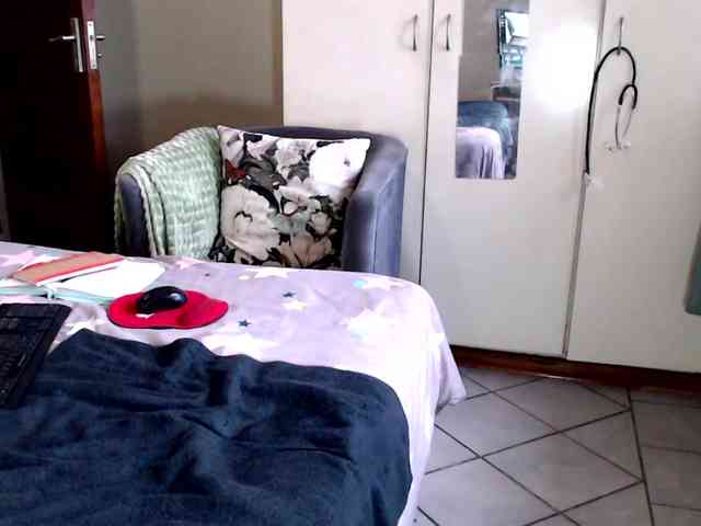 FitBlair66 webcam