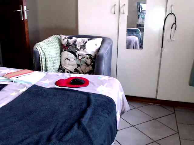 FitBlair66 webcam