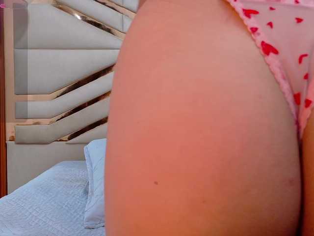 sluttyandmature's BongaCams show and profile