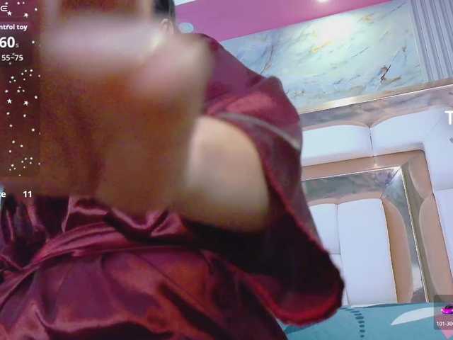 sluttyandmature's BongaCams show and profile