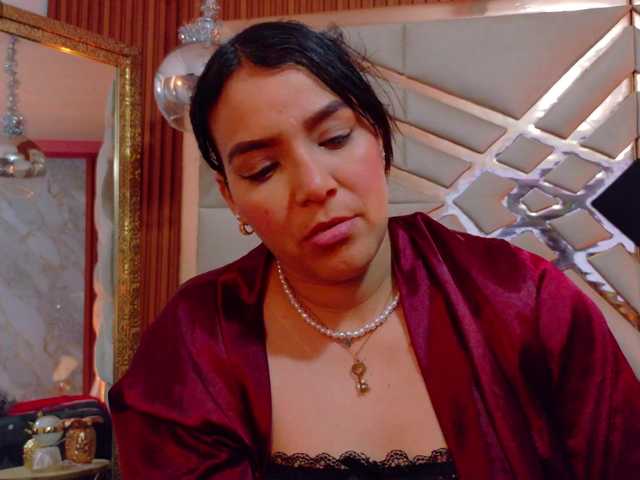 sluttyandmature's BongaCams show and profile