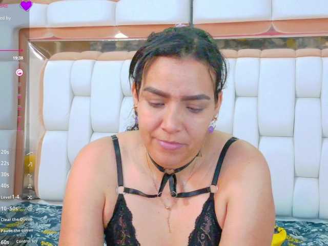  sluttyandmature chat room