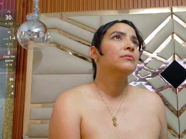 sluttyandmature's BongaCams show and profile