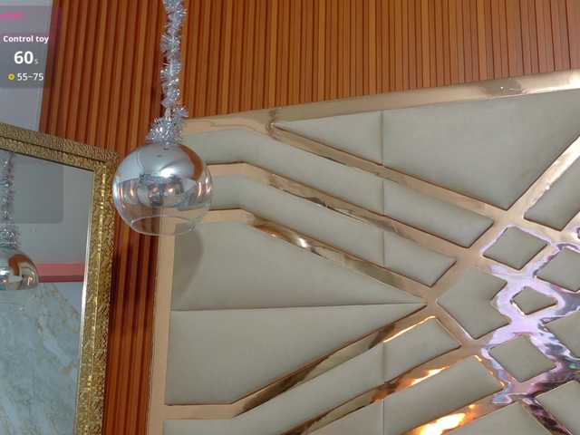 sluttyandmature's BongaCams show and profile