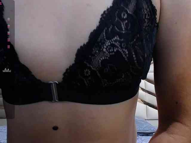 Sexyladyandhot webcam