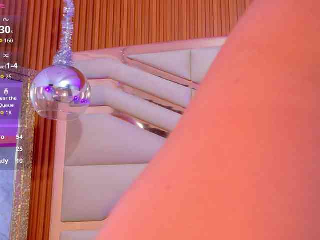 Sexyladyandhot webcam