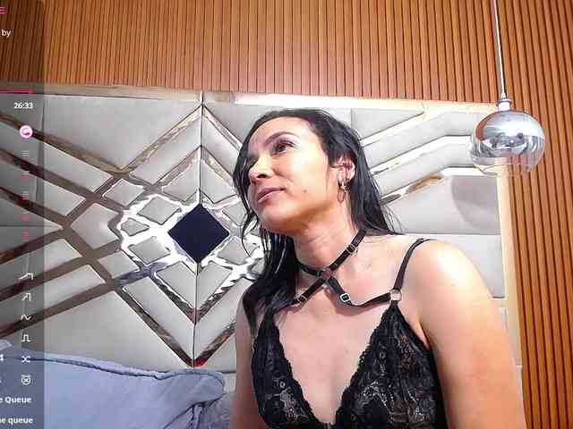Sexyladyandhot webcam